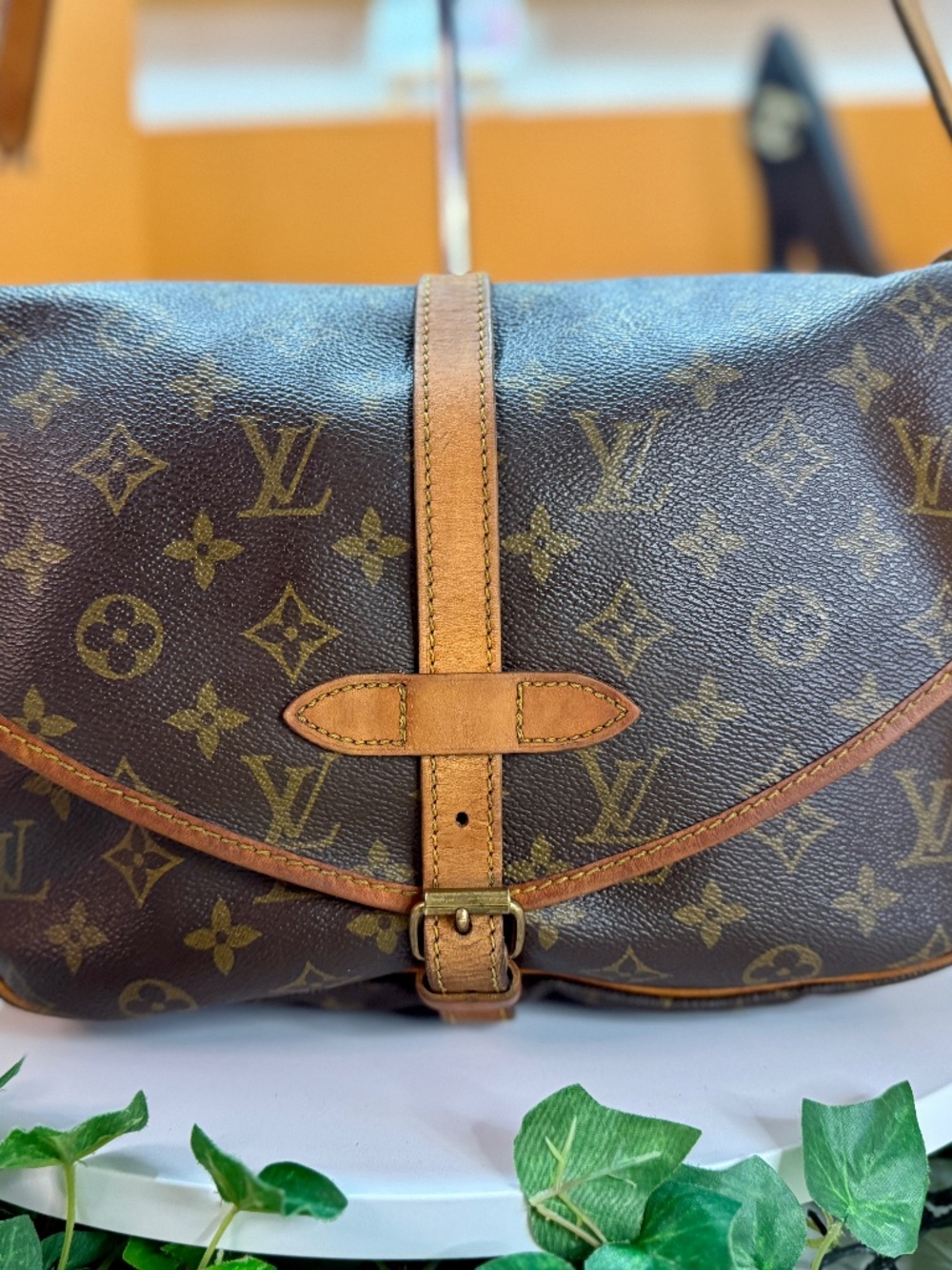 REGAL LOUIS VUITTON MONOGRAM MM CROSSBODY BAG! - Picture 14 of 17